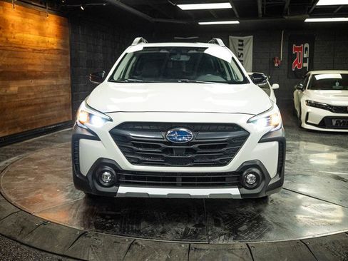 Used 2023 Subaru Outback Limited image 4