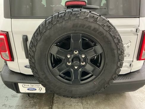 Used 2024 Ford Bronco Black Diamond AWD/4WD image 6