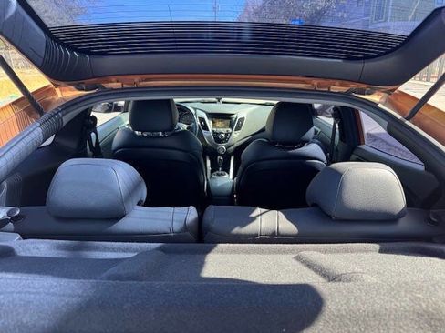 Used 2014 Hyundai Veloster RE:FLEX Edition image 12