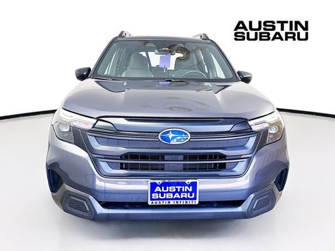 Used 2025 Subaru Forester AWD/4WD image 2