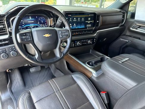 Used 2024 Chevrolet Silverado 2500 High Country w/ High Country Premium Package AWD/4WD image 26