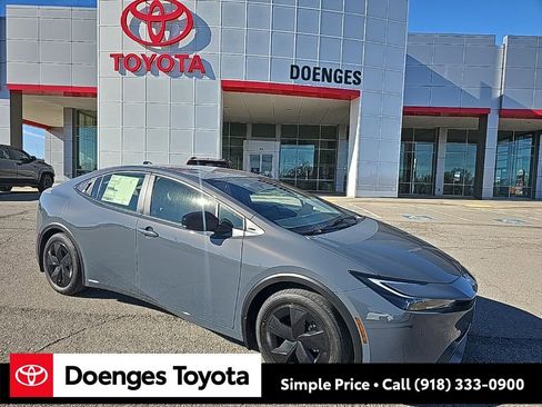 New 2026 Toyota Prius LE image 1