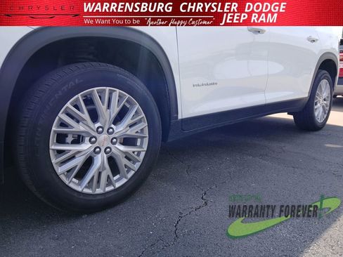 Used 2026 GMC Acadia Elevation w/ Elevation Premium Package image 34