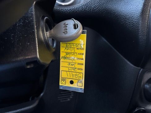 Used 2014 Jeep Wrangler Unlimited Sport image 16