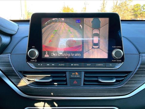 Used 2020 Nissan Altima 2.0 Platinum image 12