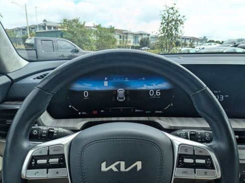 Used 2024 Kia Telluride SX Prestige w/ Towing Package AWD/4WD image 28