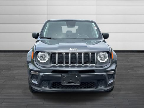 Used 2023 Jeep Renegade Latitude AWD/4WD image 11