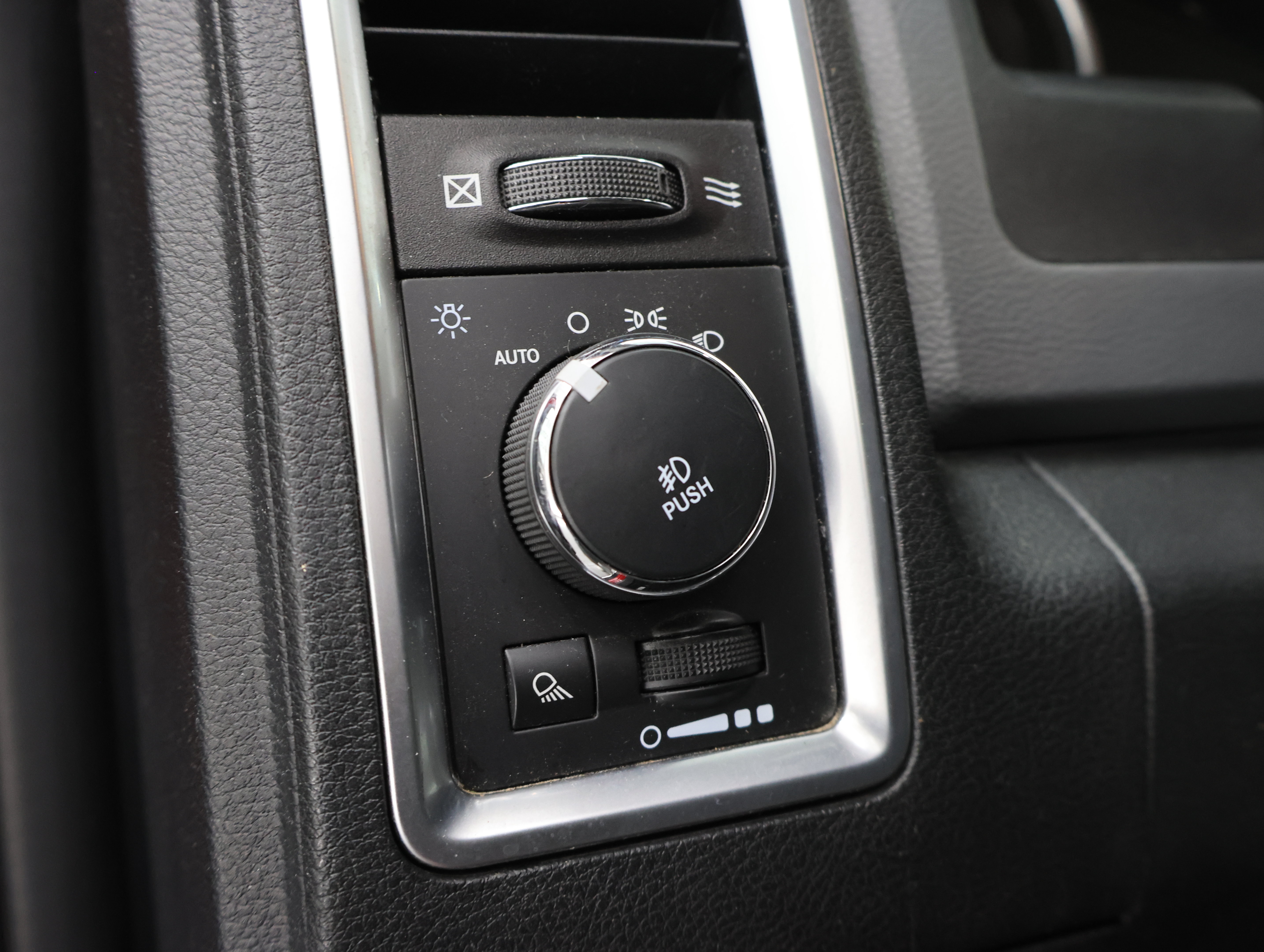 Used 2015 RAM 2500 Big Horn AWD/4WD image 42
