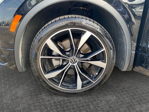 Used 2023 Volkswagen Tiguan SEL R-Line AWD/4WD image 44