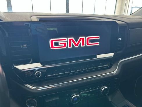 Used 2023 GMC Sierra 1500 SLT AWD/4WD image 22