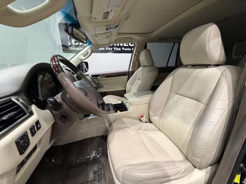 Used 2017 Lexus GX 460 Premium AWD/4WD image 19