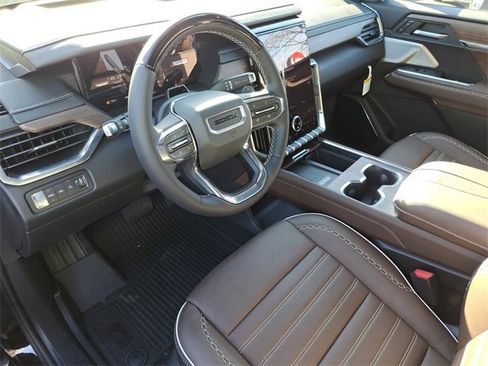 New 2026 GMC Acadia Denali Ultimate w/ LPO, Floor Liner Package image 13