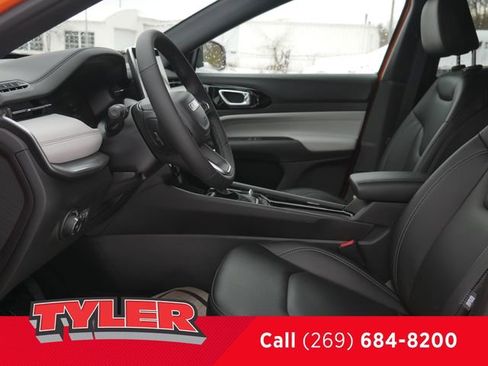 New 2026 Jeep Compass Limited AWD/4WD image 36