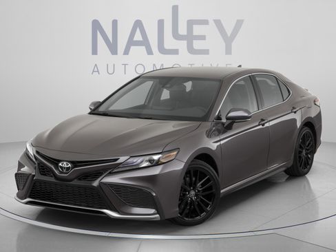 Used 2023 Toyota Camry LE image 8