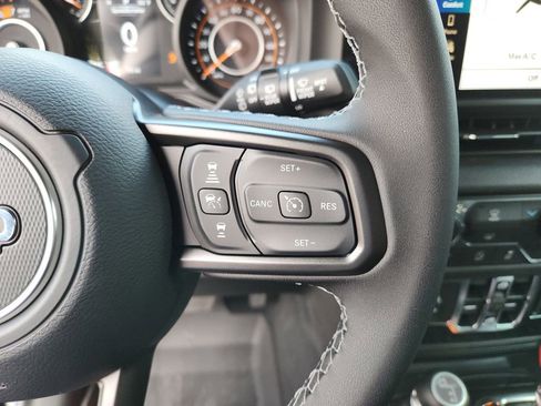 Certified 2026 Jeep Wrangler Unlimited Sport AWD/4WD image 26