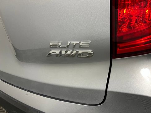Used 2023 Honda Passport Elite image 4