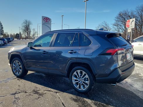 Certified 2023 Toyota RAV4 XLE Premium image 4