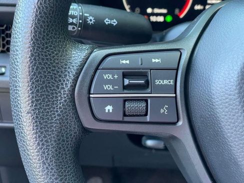 Used 2023 Honda CR-V LX image 14