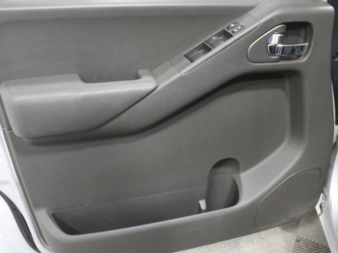 Used 2012 Suzuki Equator Sport image 5