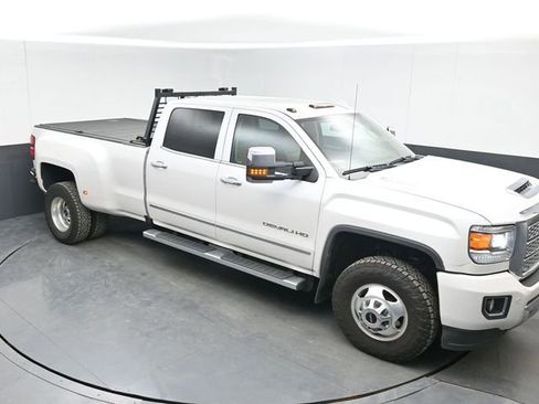 Used 2018 GMC Sierra 3500 Denali w/ Duramax Plus Package image 20