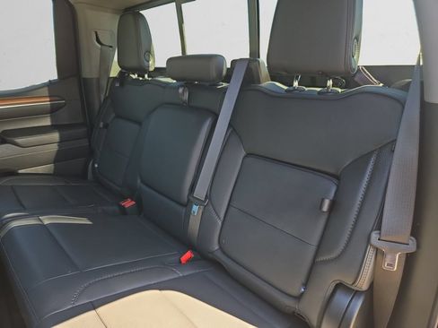 Used 2024 GMC Sierra 1500 Denali AWD/4WD image 15