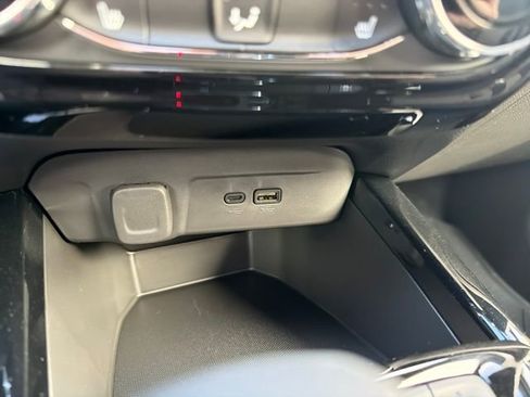 New 2026 Chevrolet Trax RS w/ Driver Confidence Package image 31