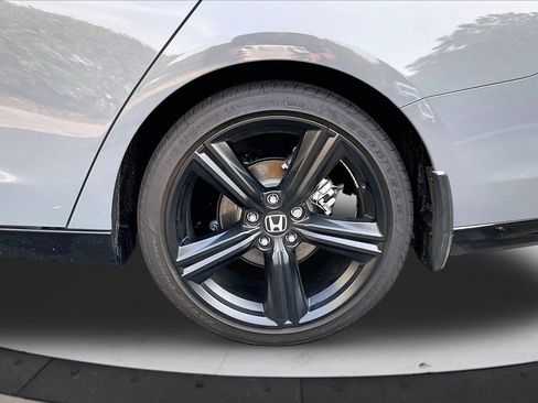 Used 2025 Honda Accord Sport image 35