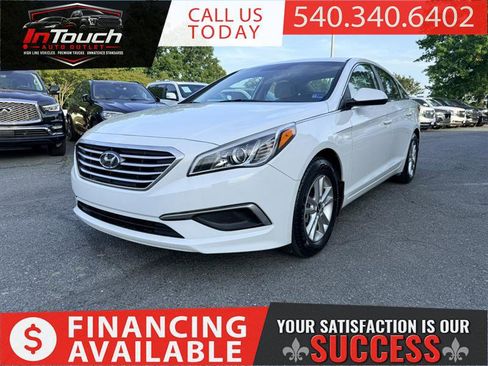 Used 2017 Hyundai Sonata SE FWD image 1