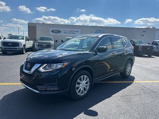 Used 2019 Nissan Rogue S image 1