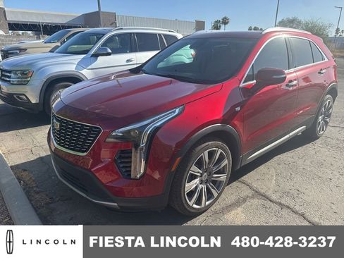 Used 2022 Cadillac XT4 Premium Luxury w/ Enhanced Visibility Package FWD image 1