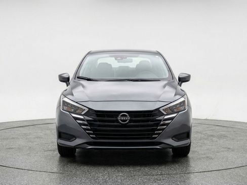 Used 2025 Nissan Versa SV FWD image 2