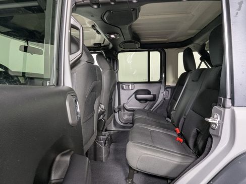 Used 2018 Jeep Wrangler Unlimited Sport S AWD/4WD image 21