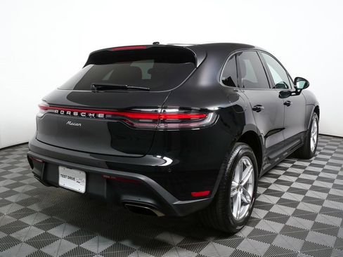 Certified 2022 Porsche Macan AWD image 29