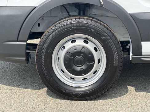 New 2025 Ford Transit 250 Low Roof image 25