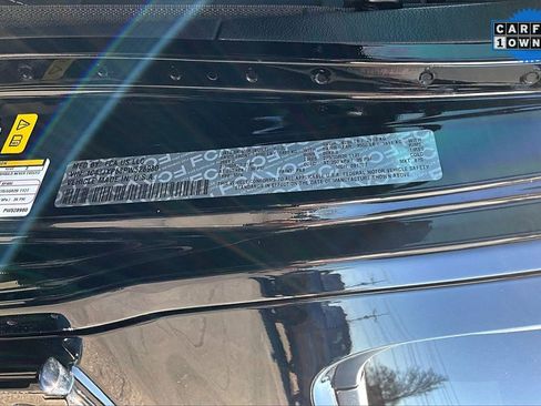 Used 2023 Jeep Wrangler Unlimited Sahara w/ Dual Top Group image 28