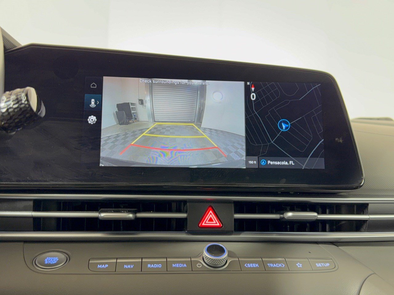 Used 2025 Hyundai Elantra SEL FWD image 24