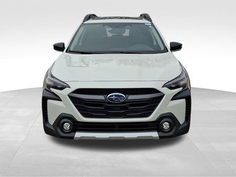 Used 2025 Subaru Outback Limited image 2