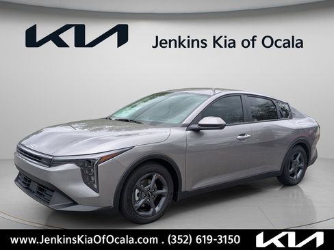 New 2026 Kia K4 FWD image 8
