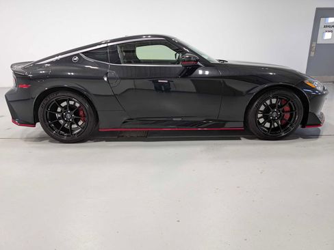 Used 2024 Nissan Z NISMO w/ Floor Mat Package image 7