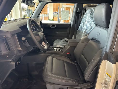 New 2025 Ford Bronco Badlands AWD/4WD image 25
