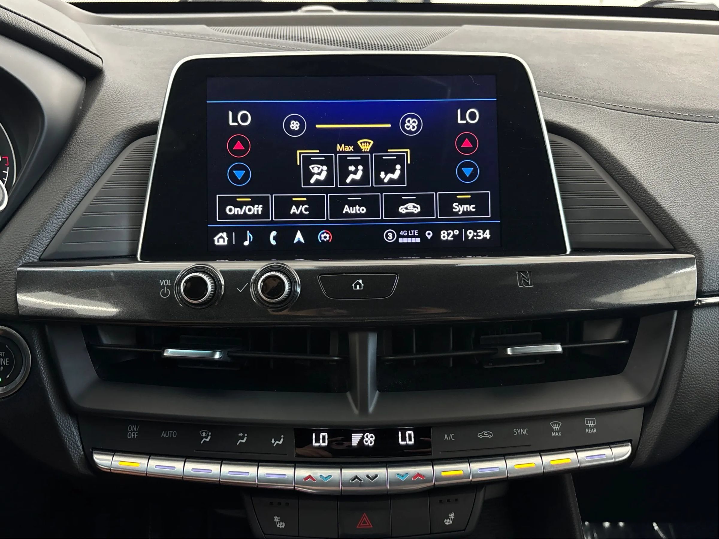 Used 2021 Cadillac CT4 Luxury w/ Sun And Sound Package RWD image 37