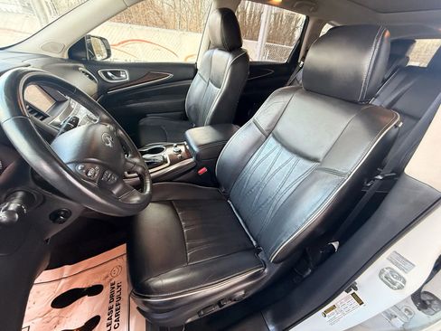 Used 2018 INFINITI QX60 3.5 Sport Utility 4D w/ Deluxe Technology Package image 16