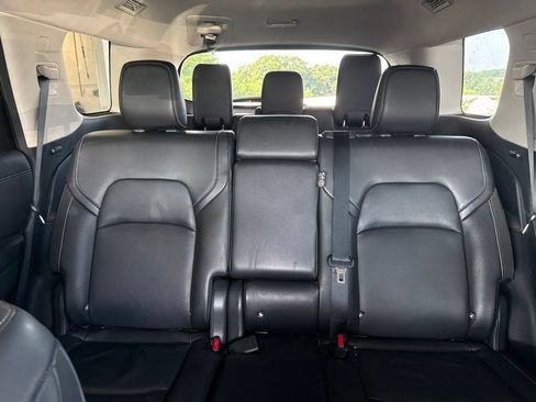 Used 2023 Nissan Pathfinder SL w/ Lighting Package (N92) AWD/4WD image 23