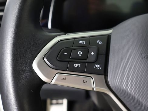 Used 2025 Volkswagen Jetta Sport FWD image 39