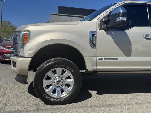 Used 2017 Ford F250 Platinum w/ Platinum Ultimate Package AWD/4WD image 24
