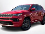 Used 2023 Jeep Compass Limited image 3
