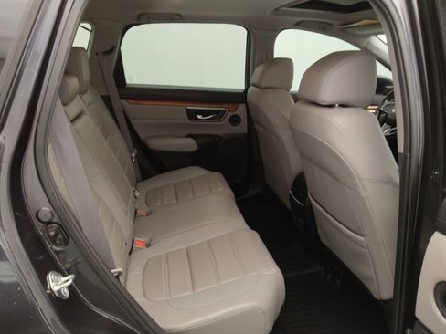 Used 2018 Honda CR-V Touring image 19