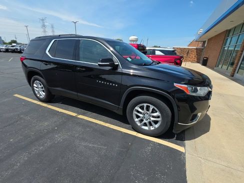 Used 2021 Chevrolet Traverse LT AWD/4WD image 5