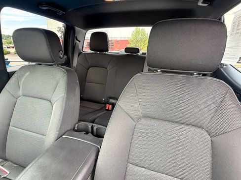 Used 2024 Chevrolet Colorado LT AWD/4WD image 10