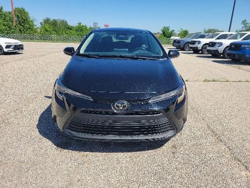 Used 2024 Toyota Corolla LE FWD image 16